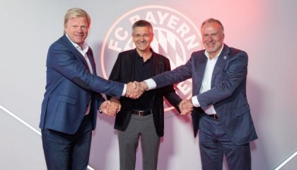 英超手机观看-“两巨头时代”落幕，鲁梅尼格：坐回赫内斯身边吐槽